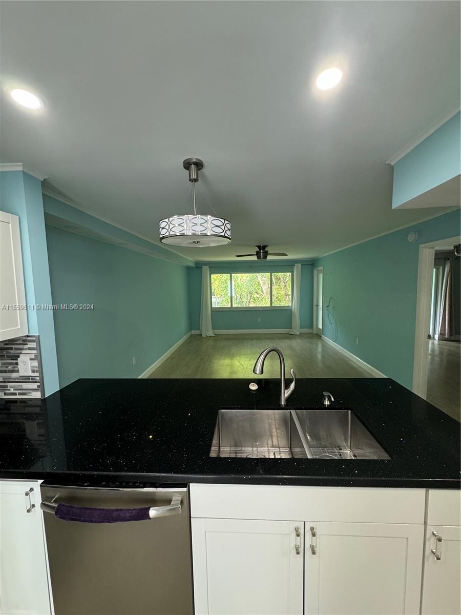FIRST HORIZONS CONDO - Residential Lease