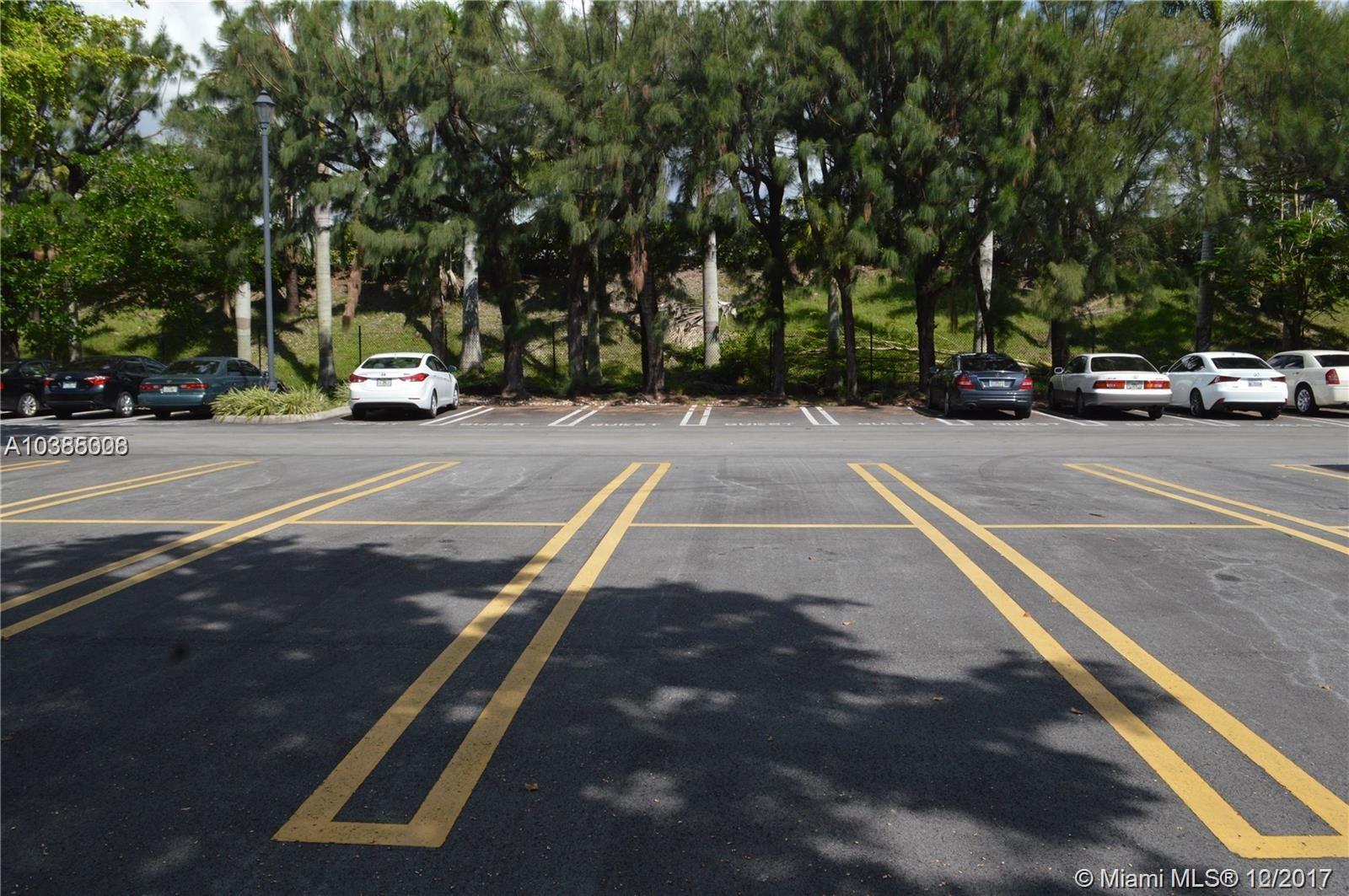 VILLAGE OF KINGS CREEK CO - Residential Lease