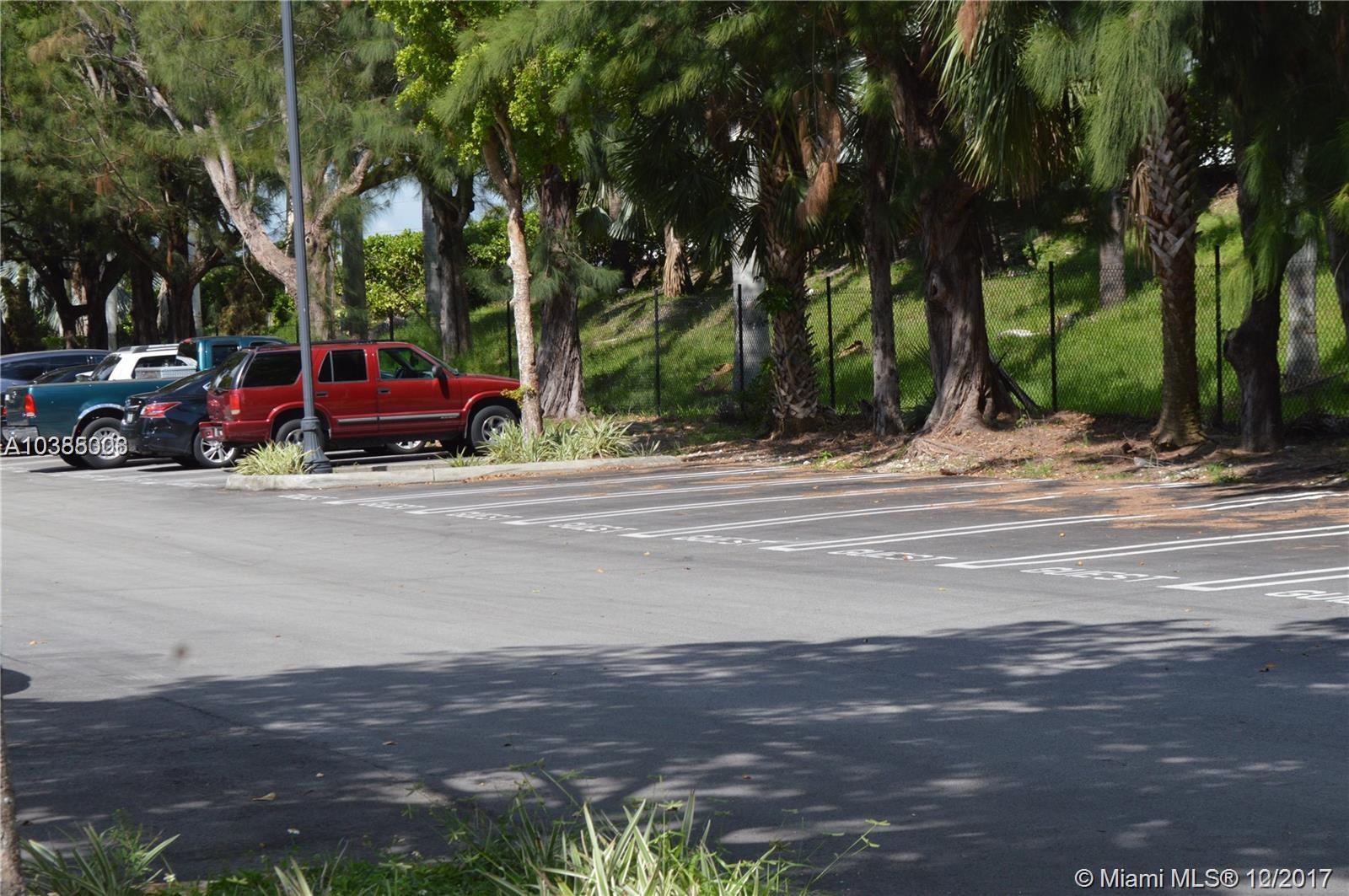 VILLAGE OF KINGS CREEK CO - Residential Lease