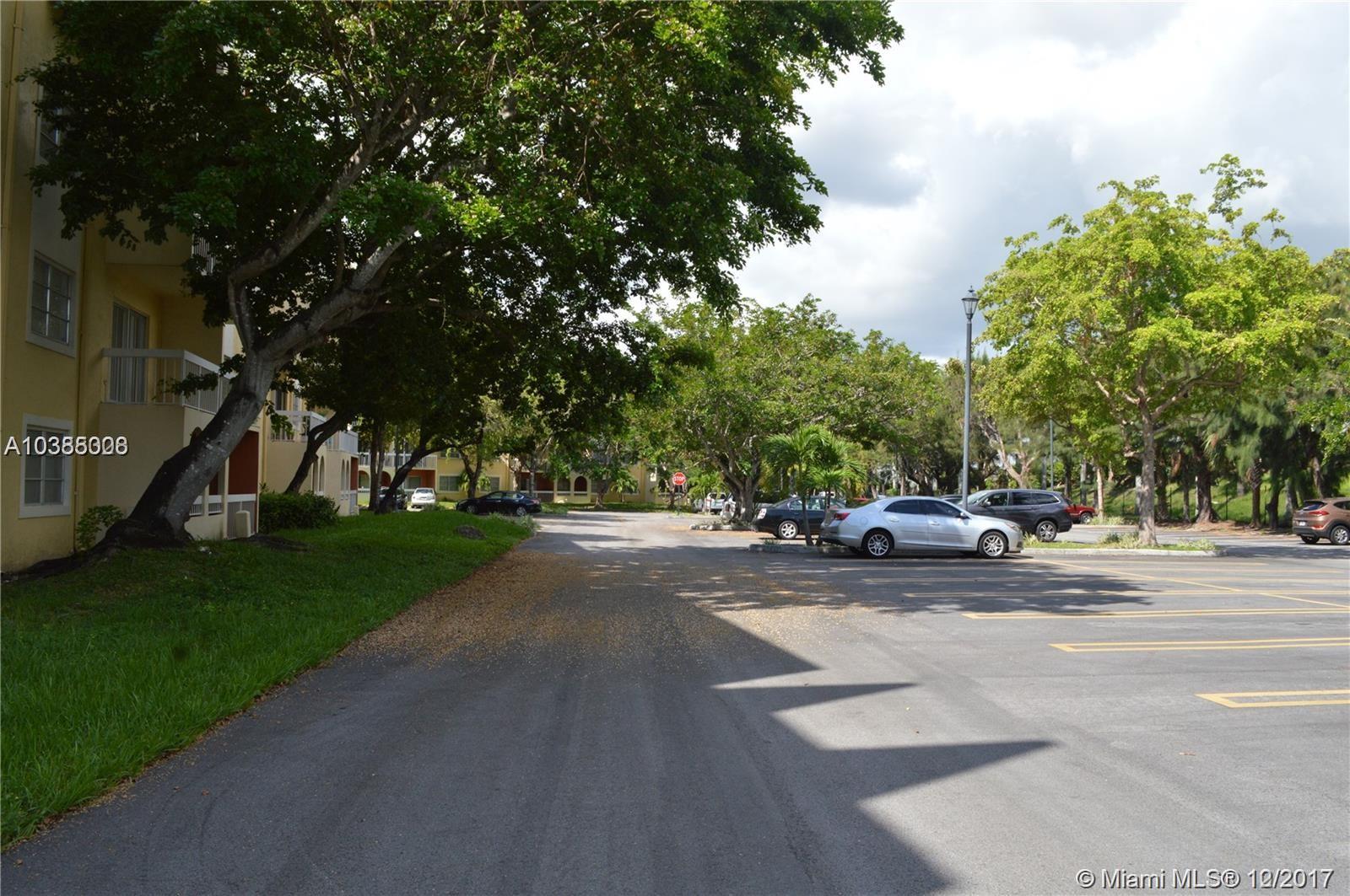 VILLAGE OF KINGS CREEK CO - Residential Lease