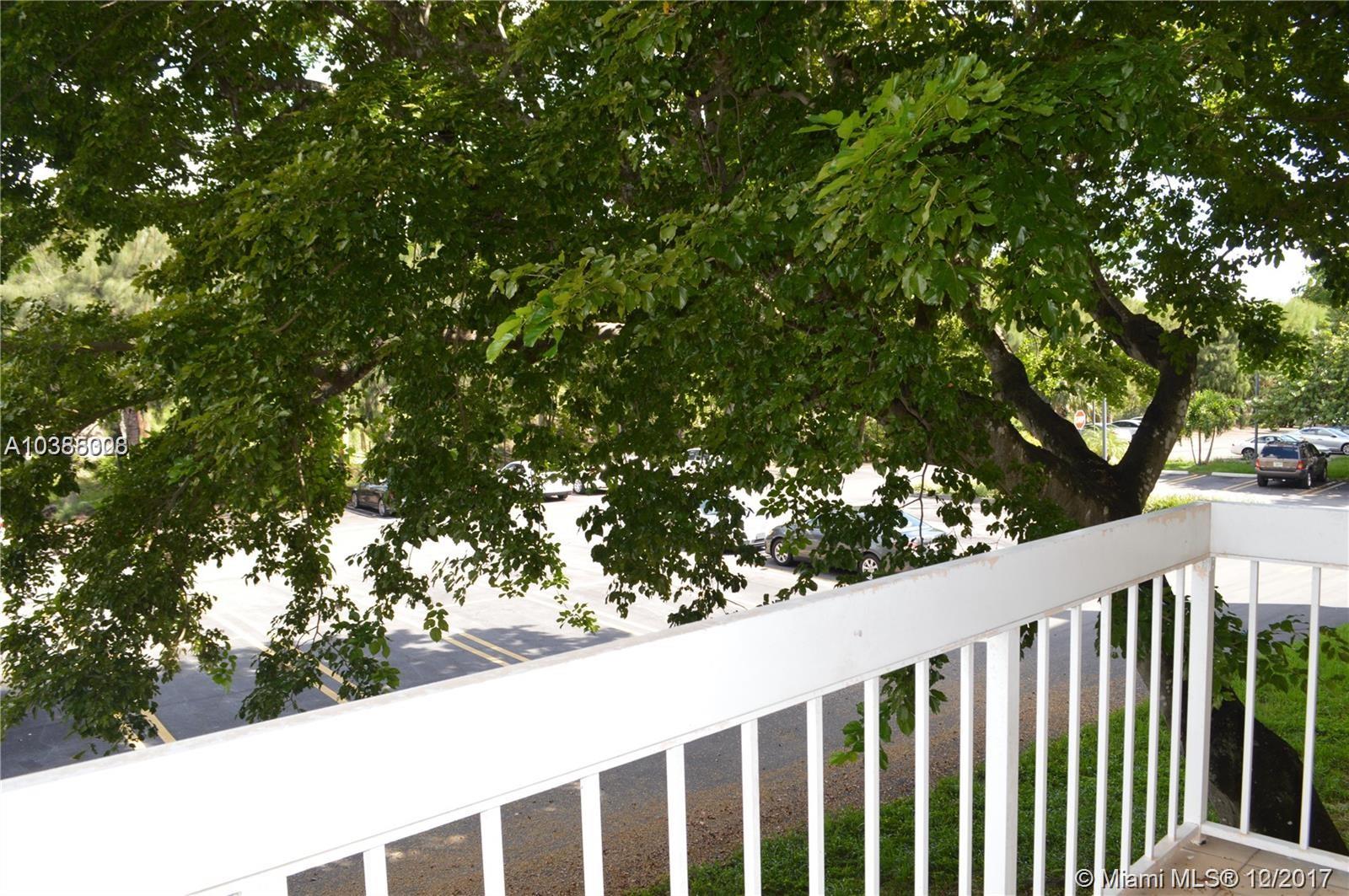 VILLAGE OF KINGS CREEK CO - Residential Lease