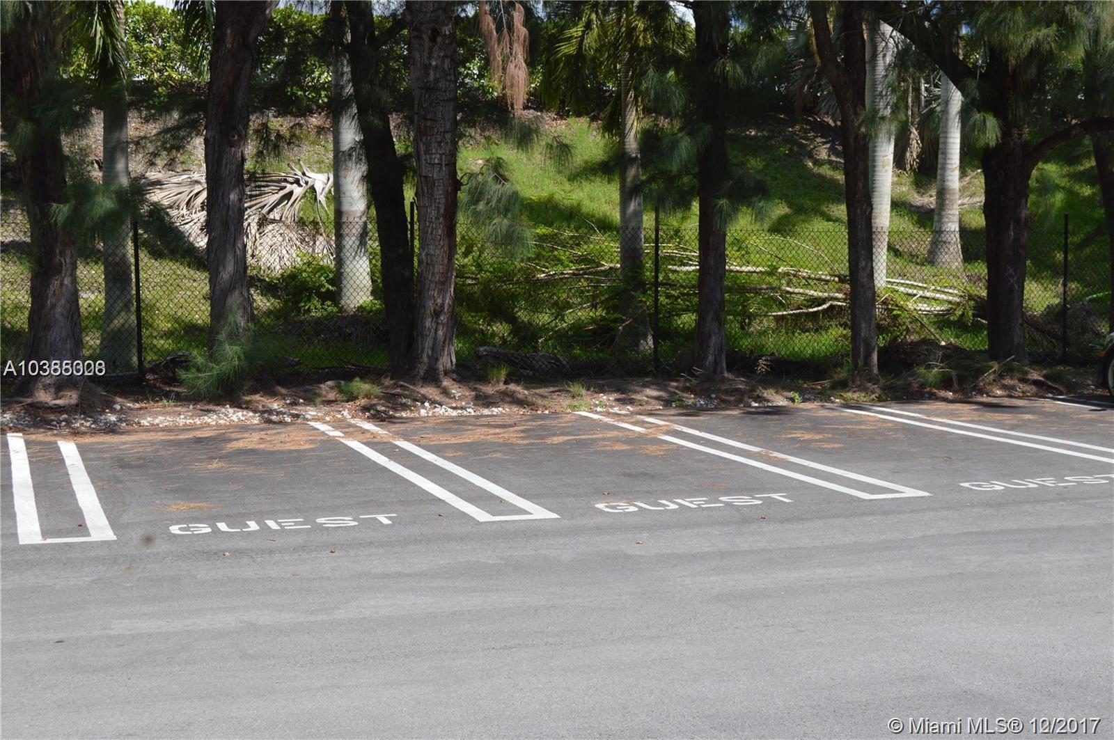 VILLAGE OF KINGS CREEK CO - Residential Lease