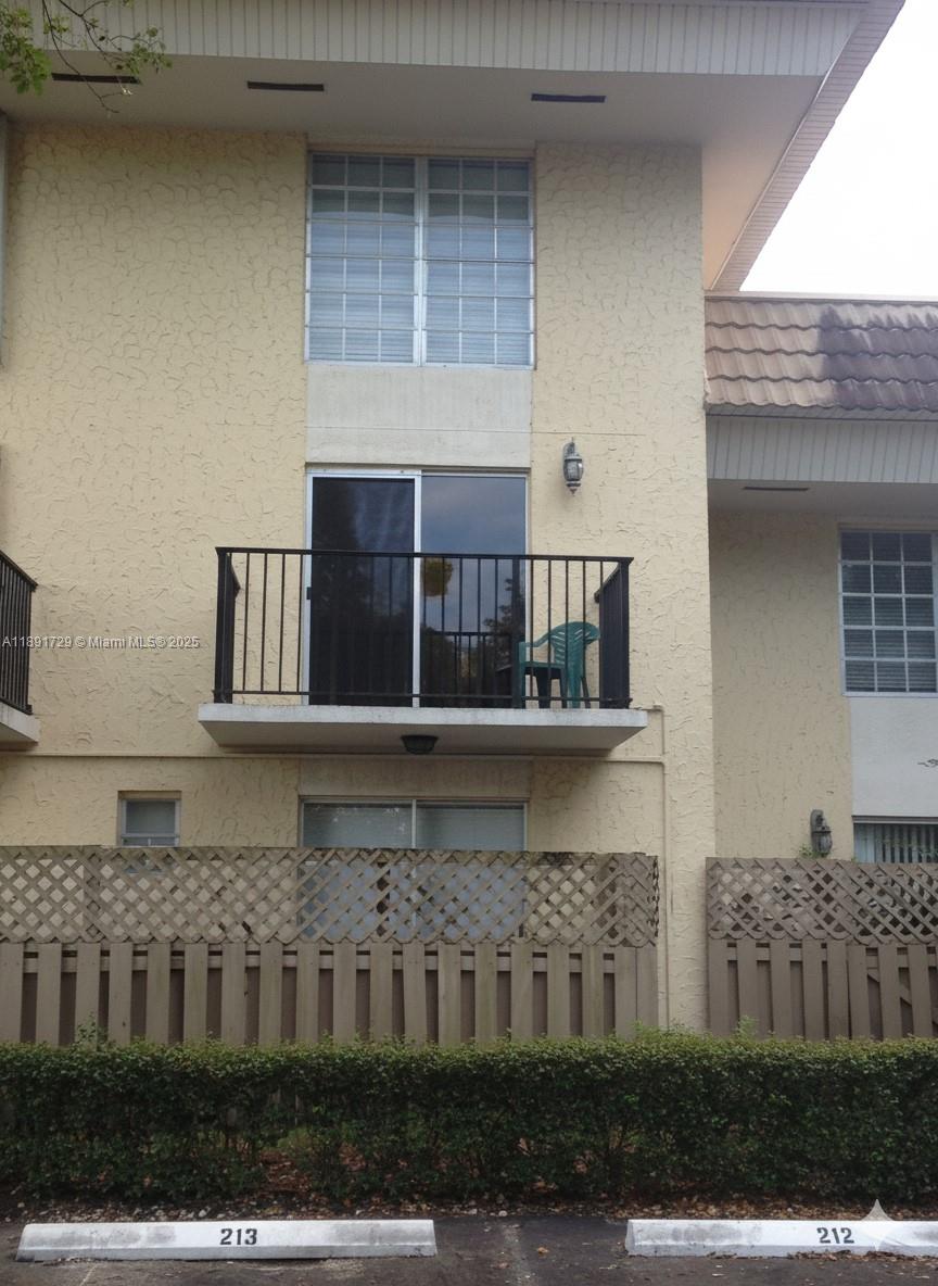 COURTYARDS AT KENDALL CON - Residential