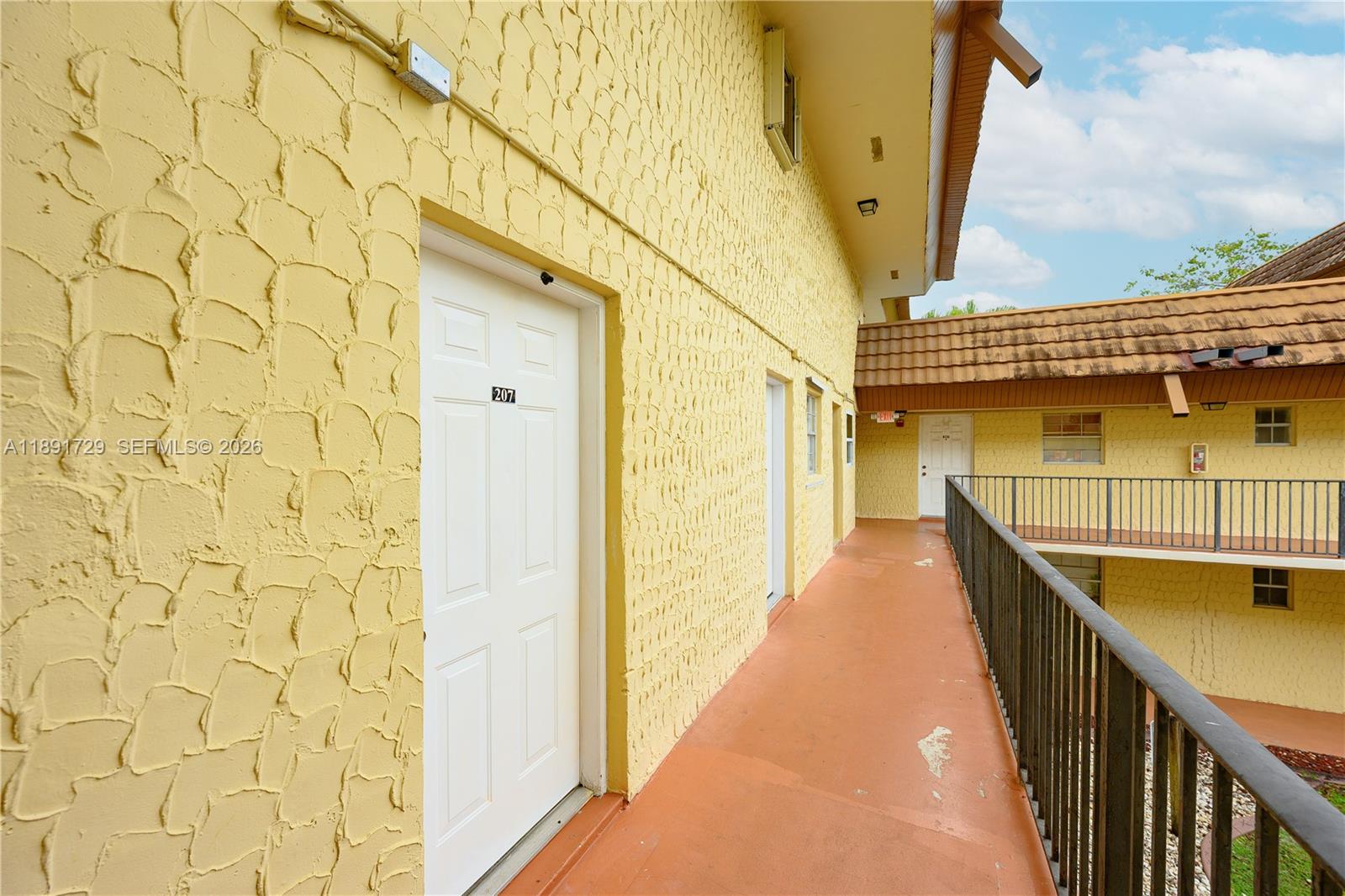 COURTYARDS AT KENDALL CON - Residential