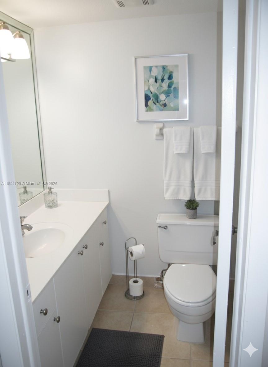 COURTYARDS AT KENDALL CON - Residential