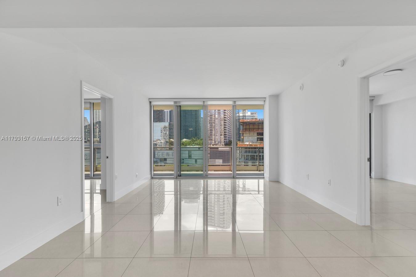 92 SW 3rd St 1403