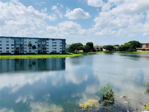 502 NW 87th Ave 302 Miami FL 33172