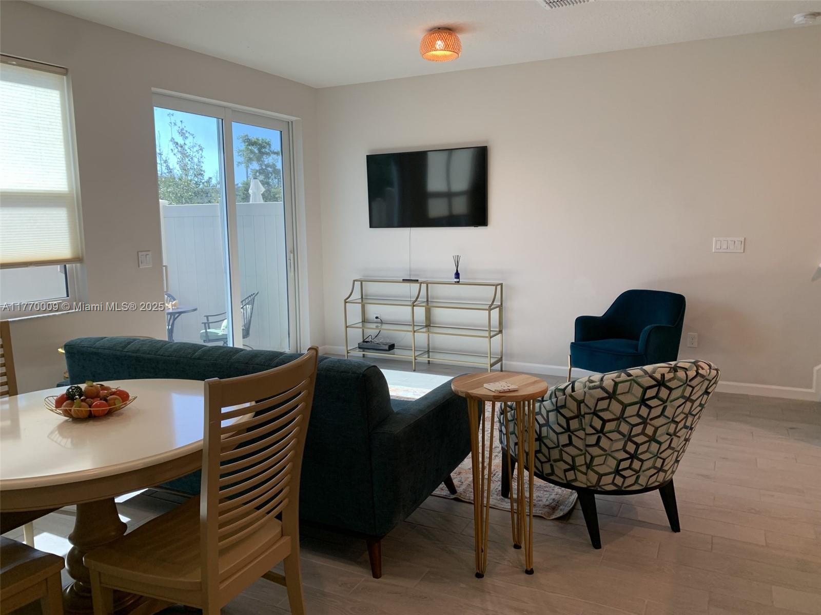 TRILLIUM - Residential