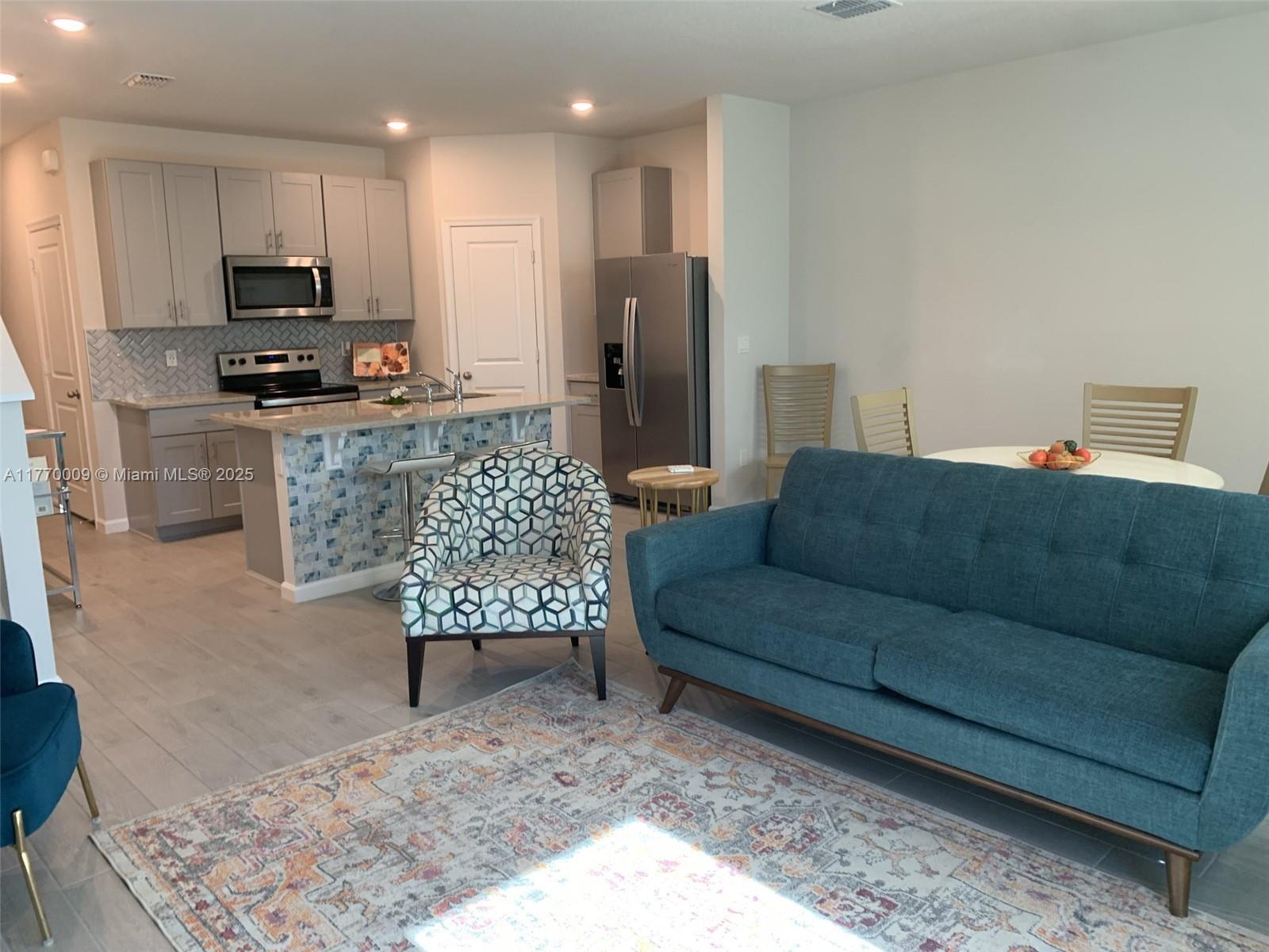 TRILLIUM - Residential