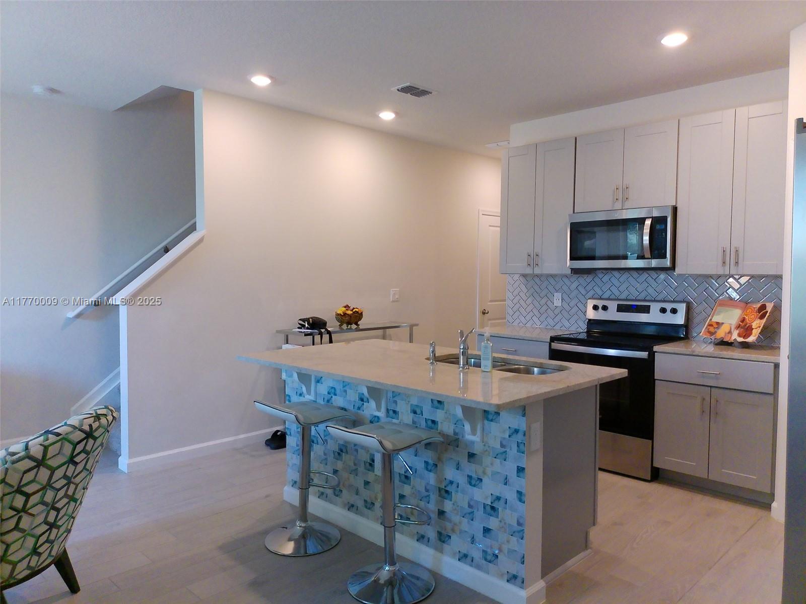 TRILLIUM - Residential