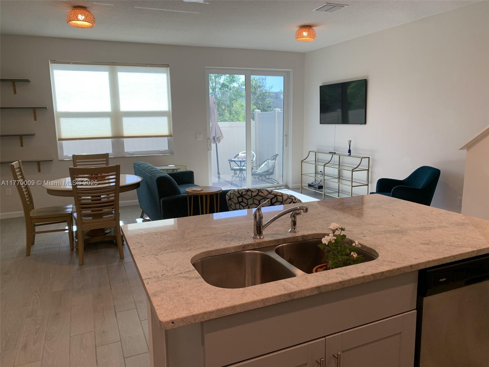 TRILLIUM - Residential