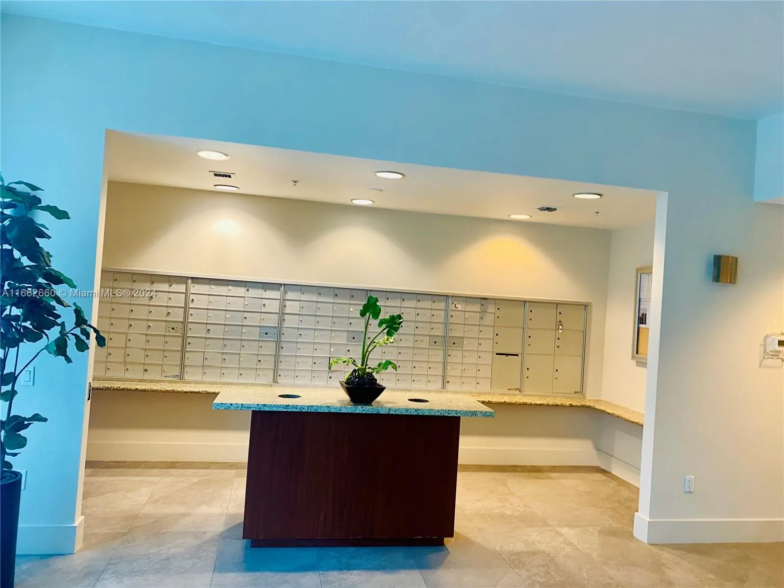 North Miami, Florida 33181, United States, 2 Bedrooms Bedrooms, ,3 BathroomsBathrooms,Residential,Pending,42832