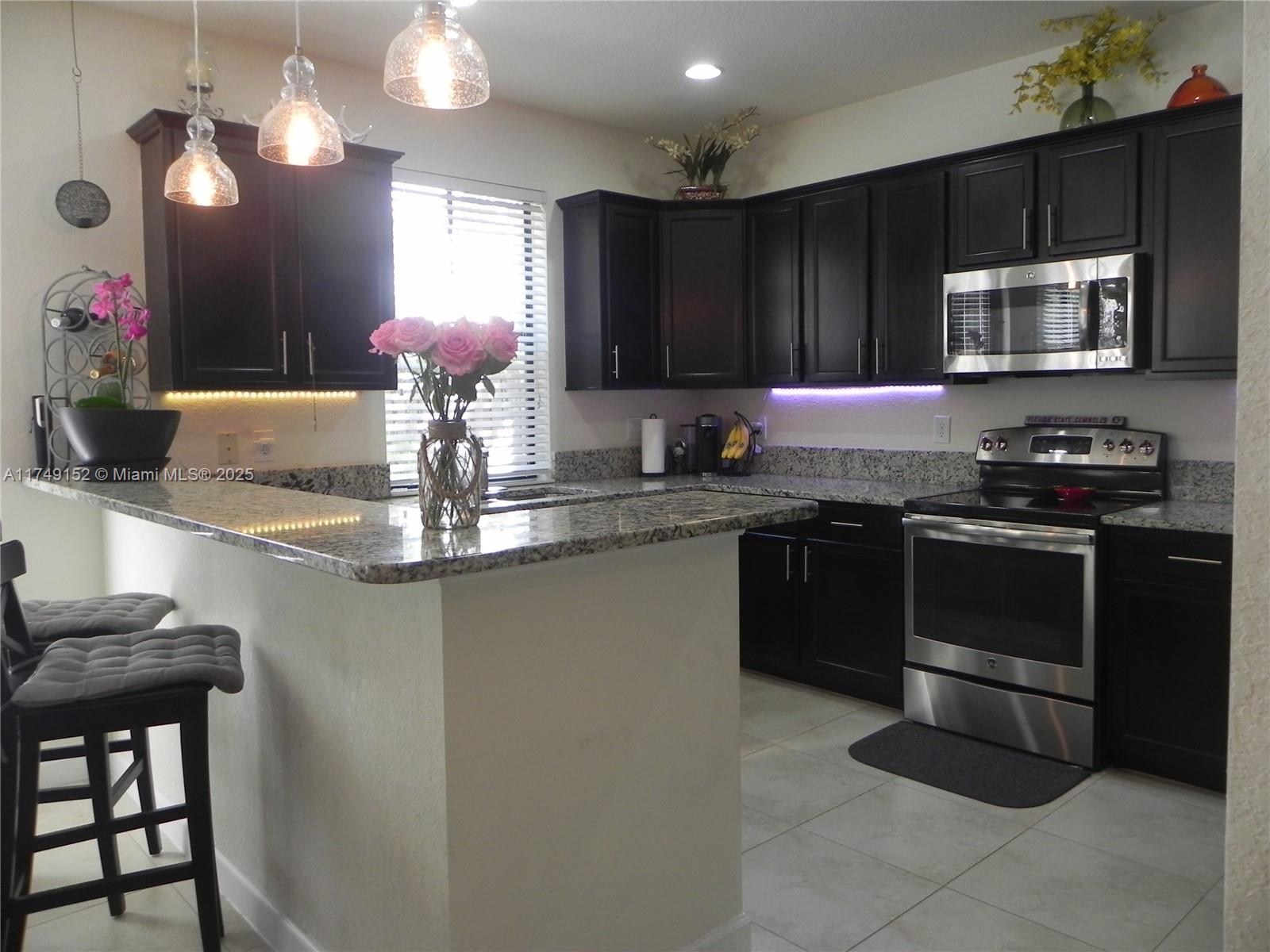 12170 Village Pl 1