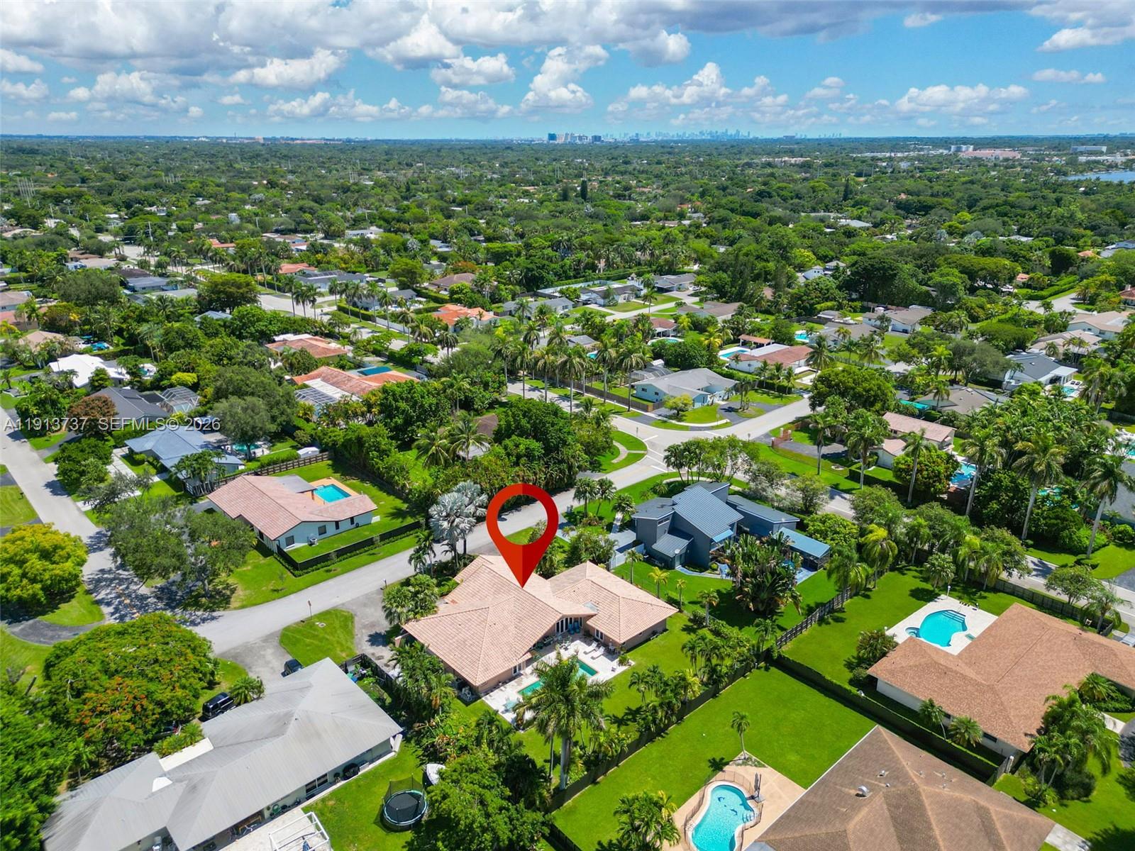 LUSIA R SUB - Residential