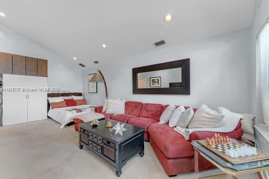 LUSIA R SUB - Residential