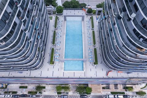 Tiny photo for 55 SW 9th St #1103, Miami, FL 33130 (MLS # A12008455)