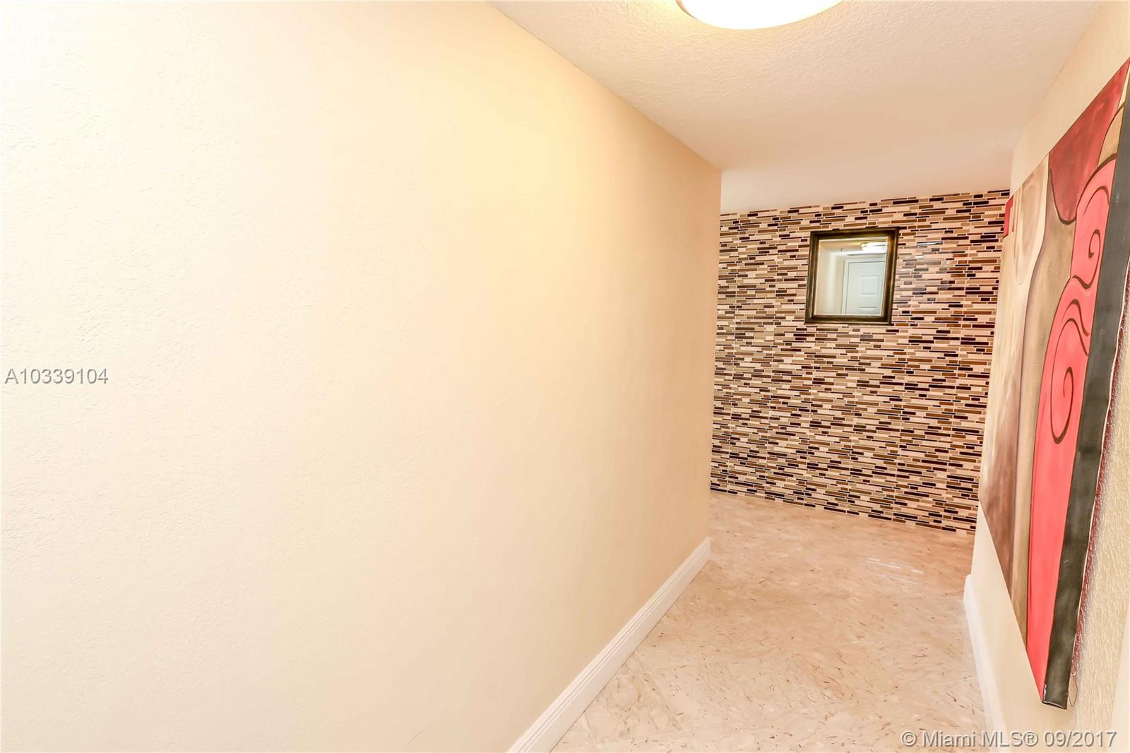 SUMMIT CONDO - Residential Lease