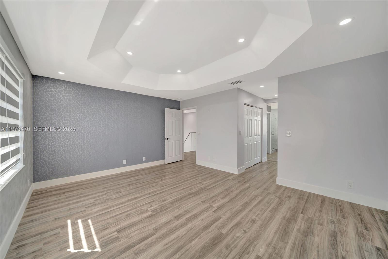 SILVER SHORES - Residential