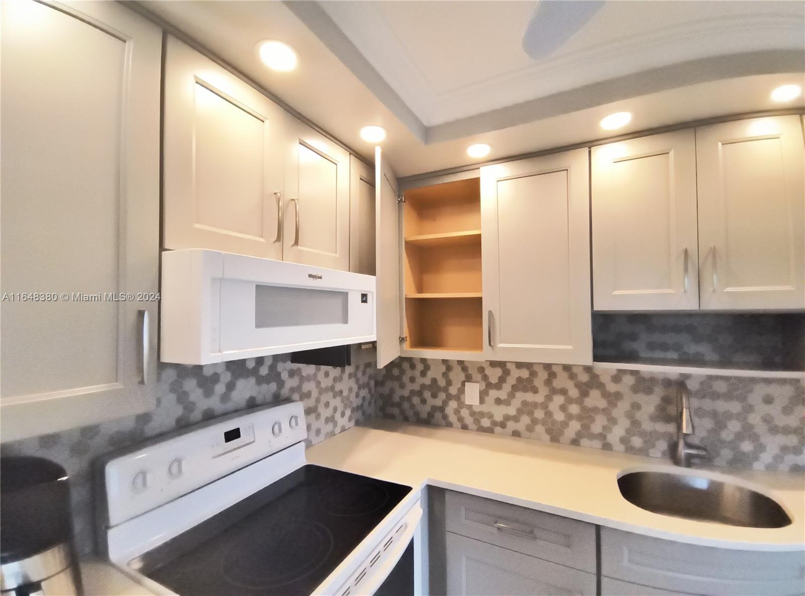 KINGS POINT MONACO CONDOS - Residential