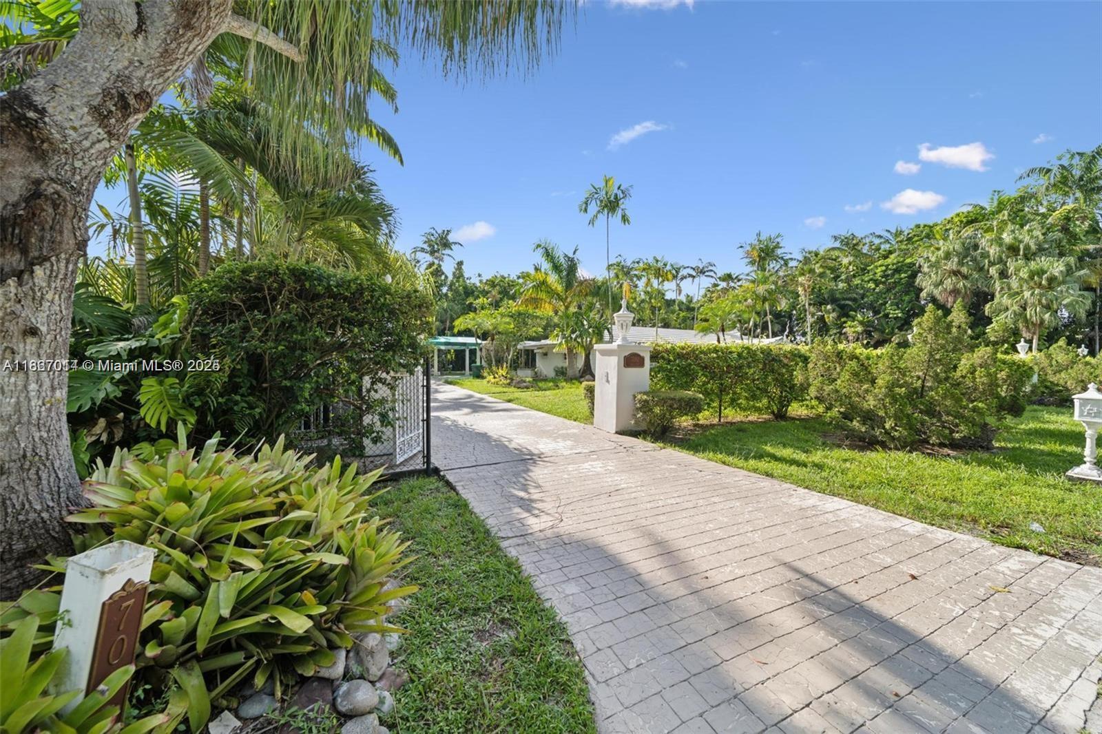 FLA FRUIT LANDS CO SUB NO - Residential Lease