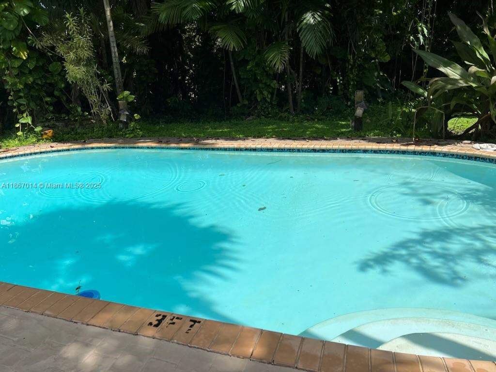 FLA FRUIT LANDS CO SUB NO - Residential Lease