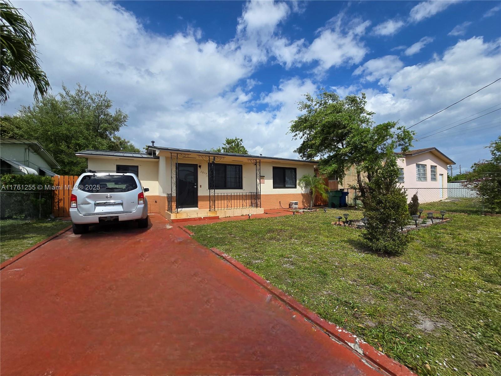THE TROPICS AMD - Residential