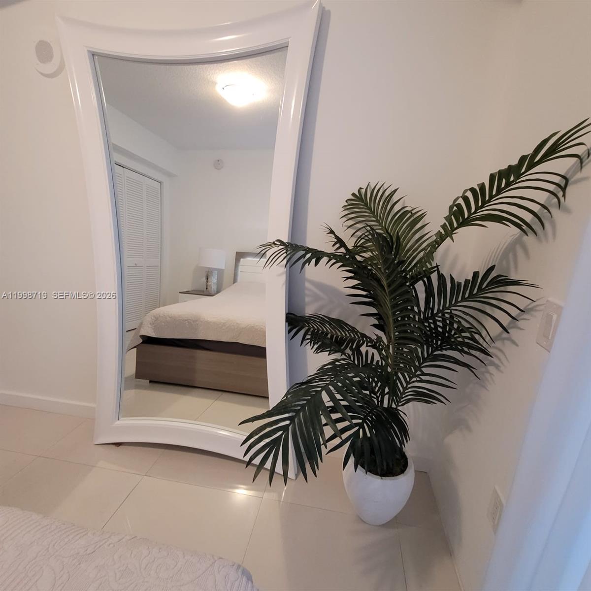 BRICKELL ON THE RIVER S T - Residential