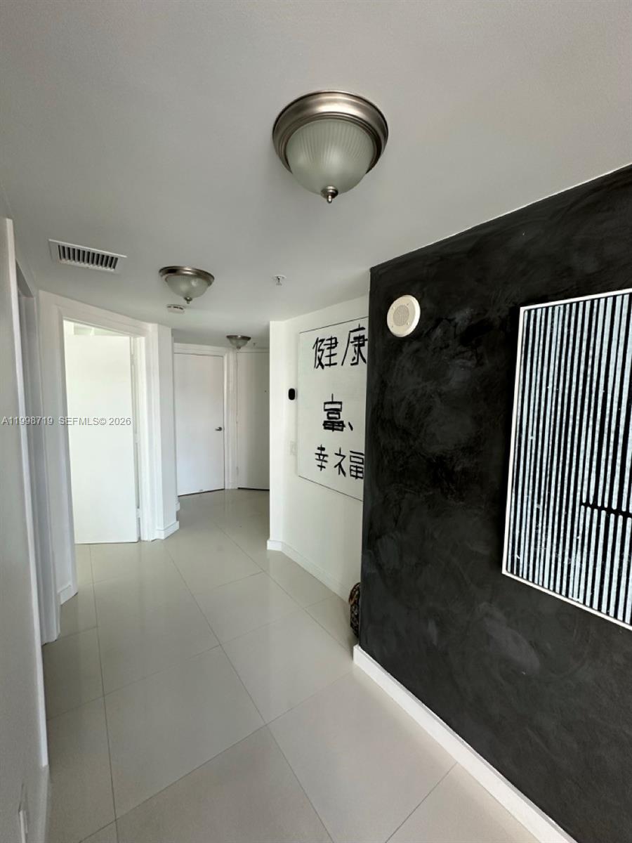 BRICKELL ON THE RIVER S T - Residential