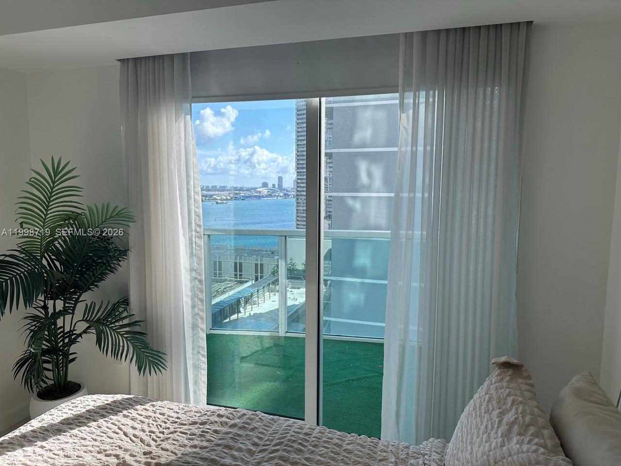 BRICKELL ON THE RIVER S T - Residential