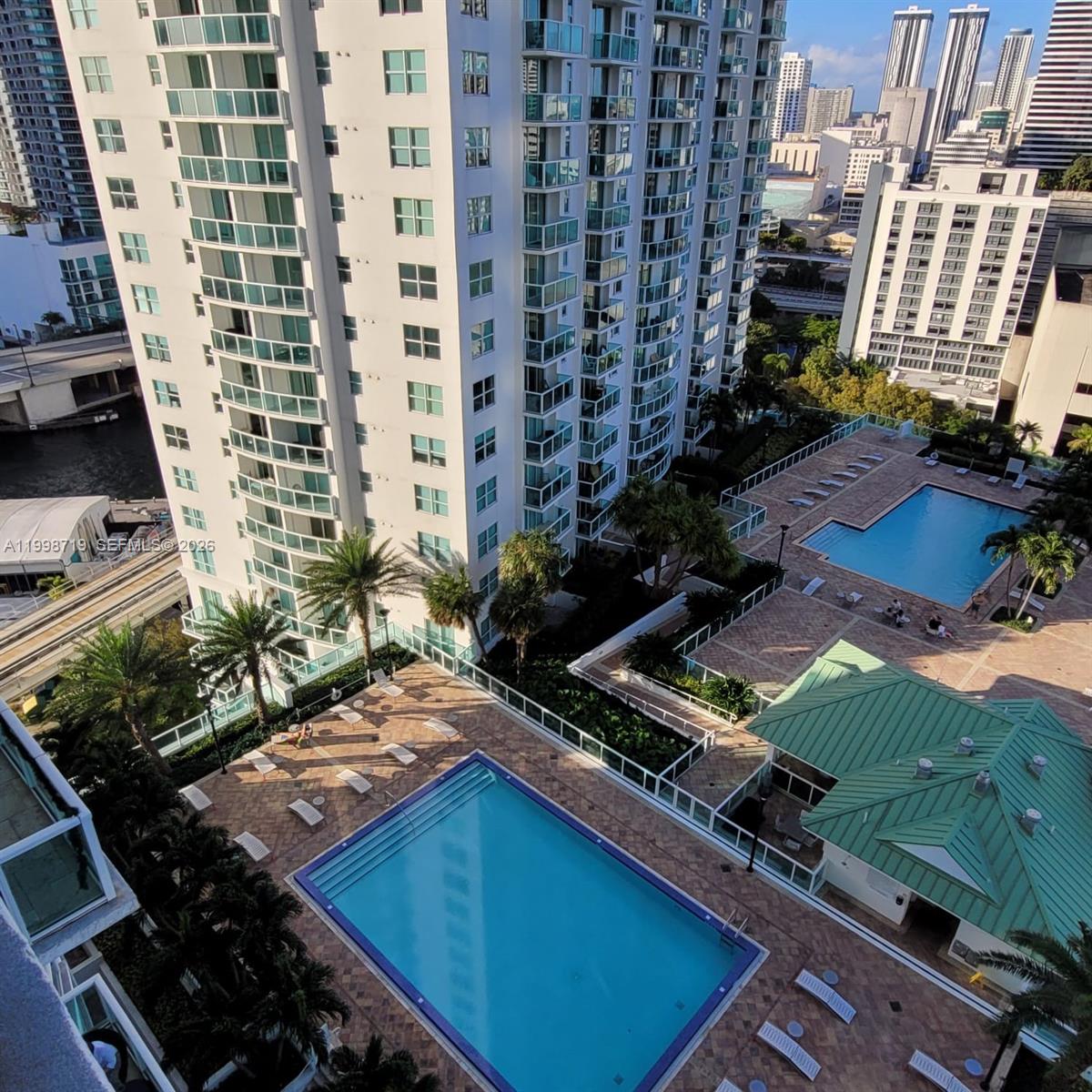 BRICKELL ON THE RIVER S T - Residential