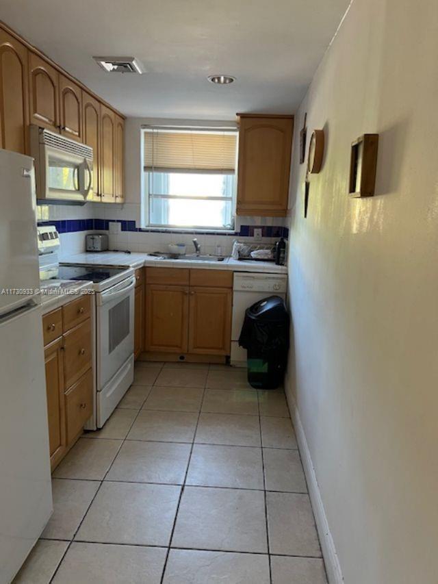 Property for Sale at 910 Jefferson Ave 2D, Miami Beach, Miami-Dade County, Florida - Bedrooms: 1 
Bathrooms: 1  - $285,000