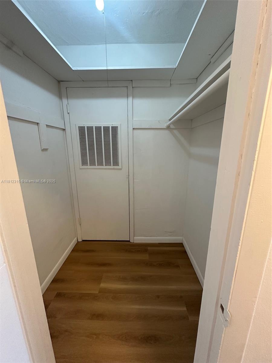 THIRD HORIZONS CONDO - Residential