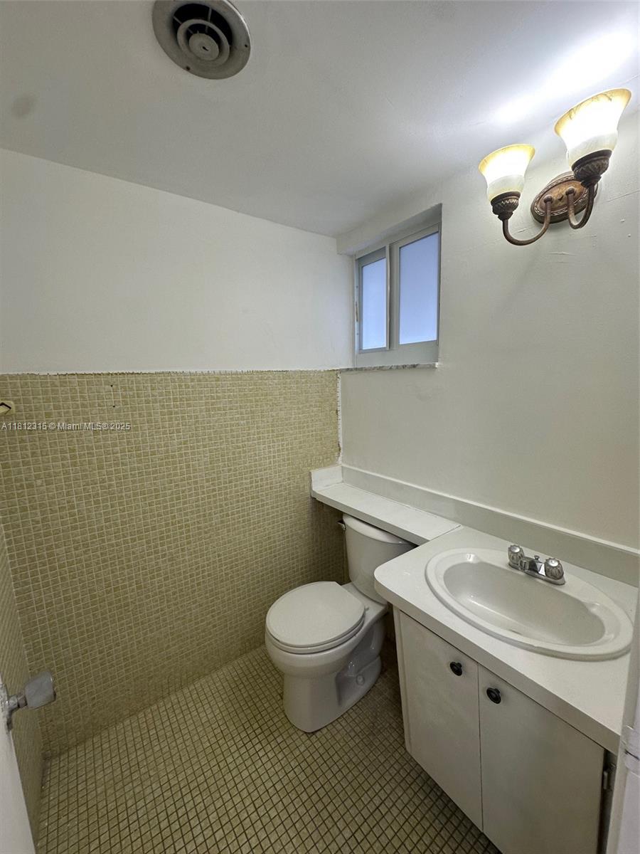 THIRD HORIZONS CONDO - Residential