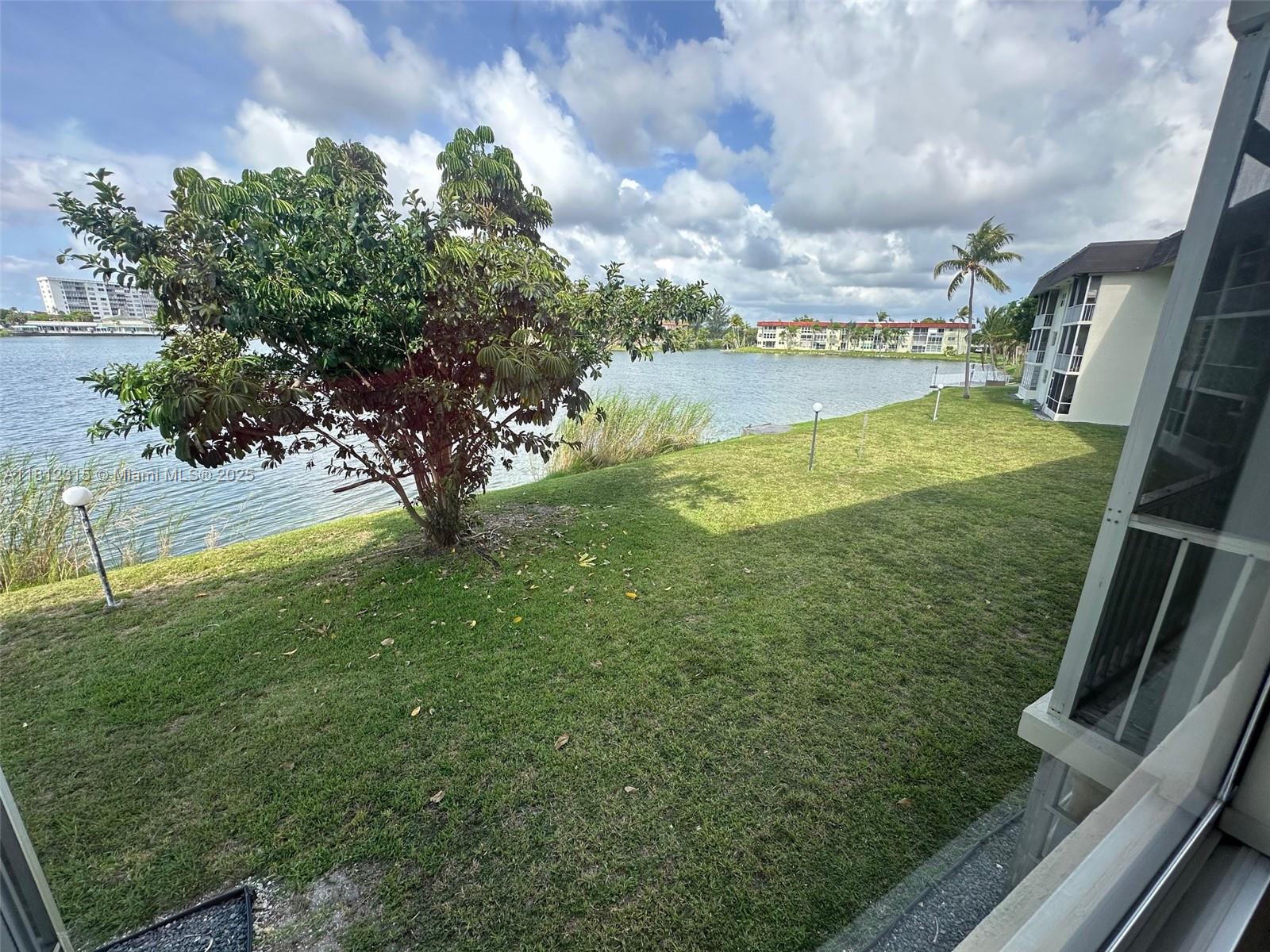 THIRD HORIZONS CONDO - Residential