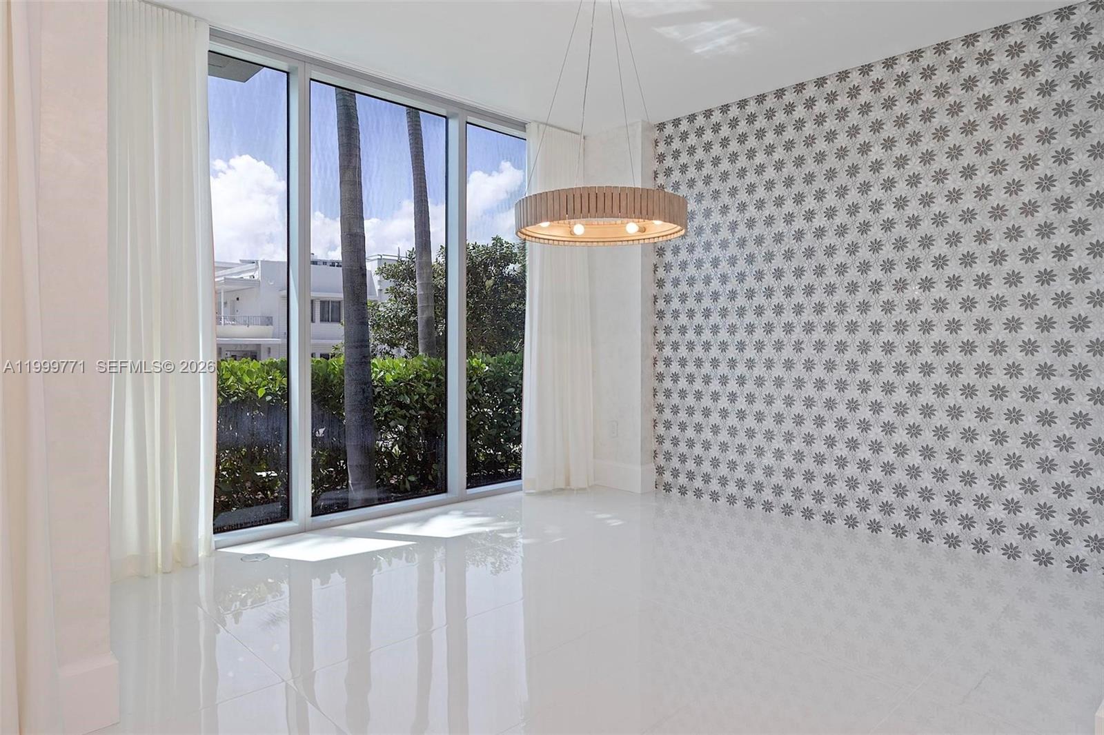 PARAMOUNT FT LAUDERDALE C - Residential