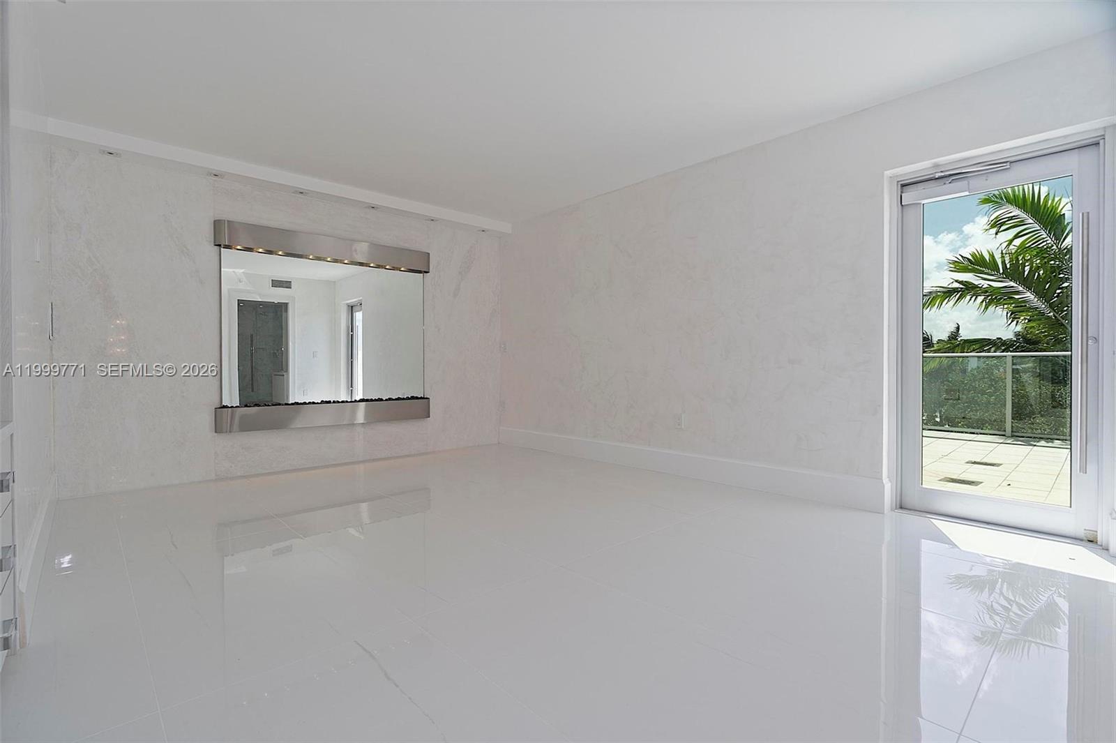 PARAMOUNT FT LAUDERDALE C - Residential