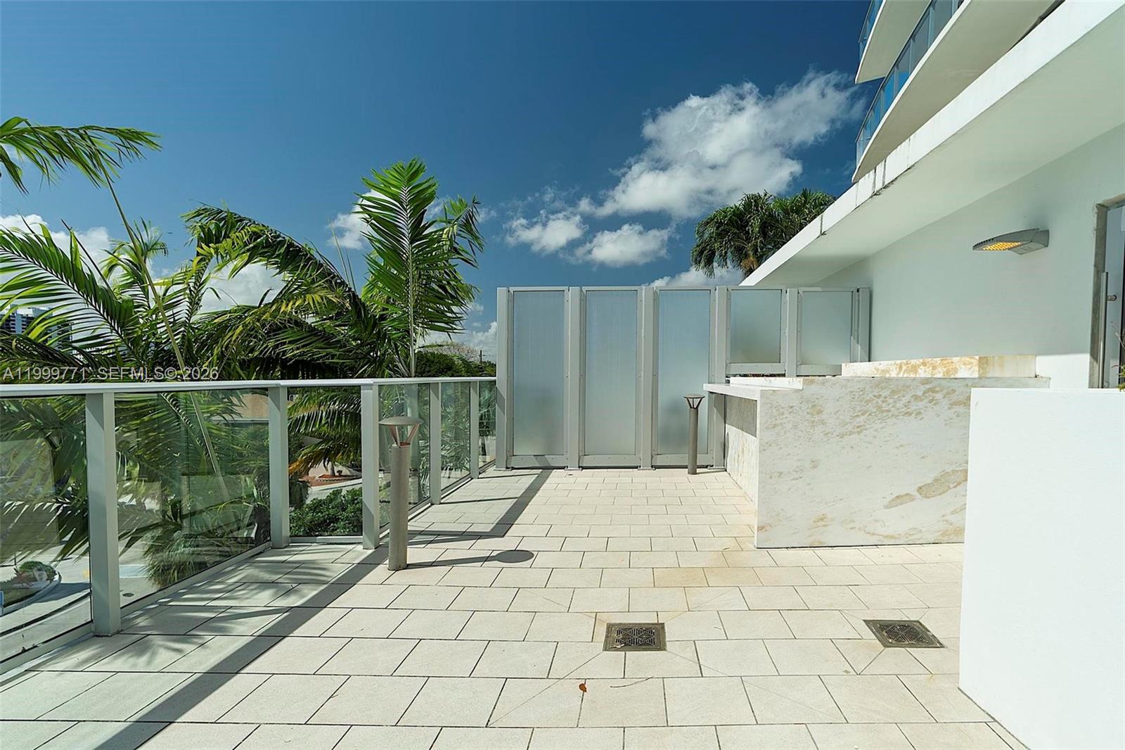 PARAMOUNT FT LAUDERDALE C - Residential