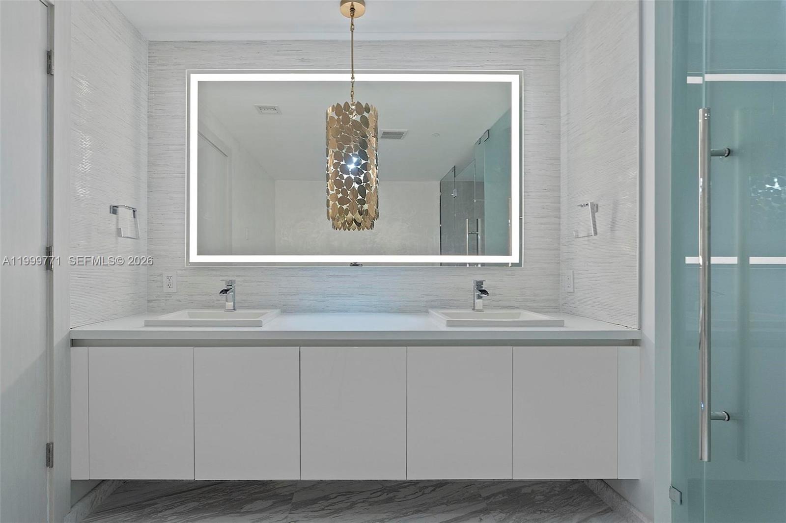 PARAMOUNT FT LAUDERDALE C - Residential