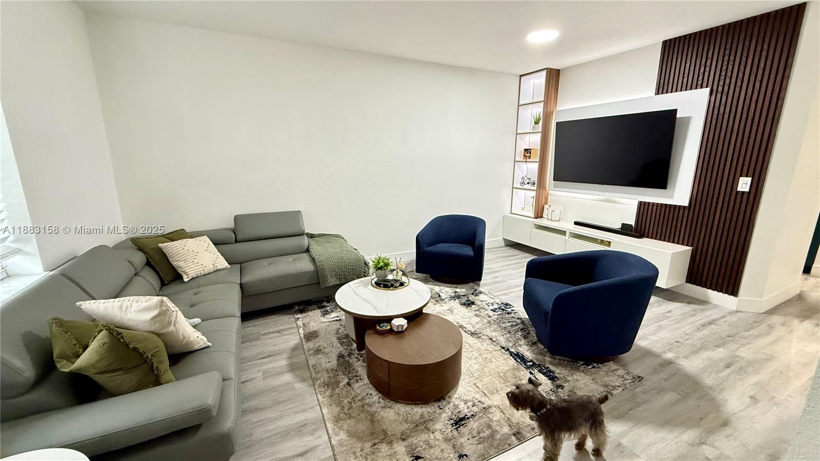LAS BRISAS AT DORAL CONDO - Residential Lease