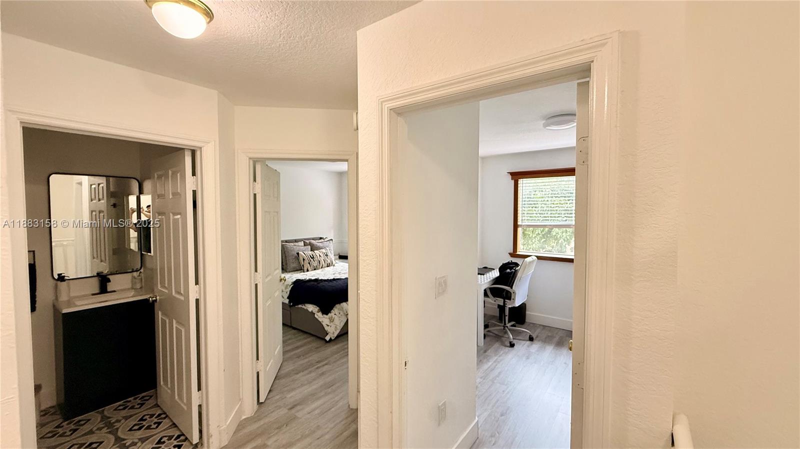 LAS BRISAS AT DORAL CONDO - Residential Lease