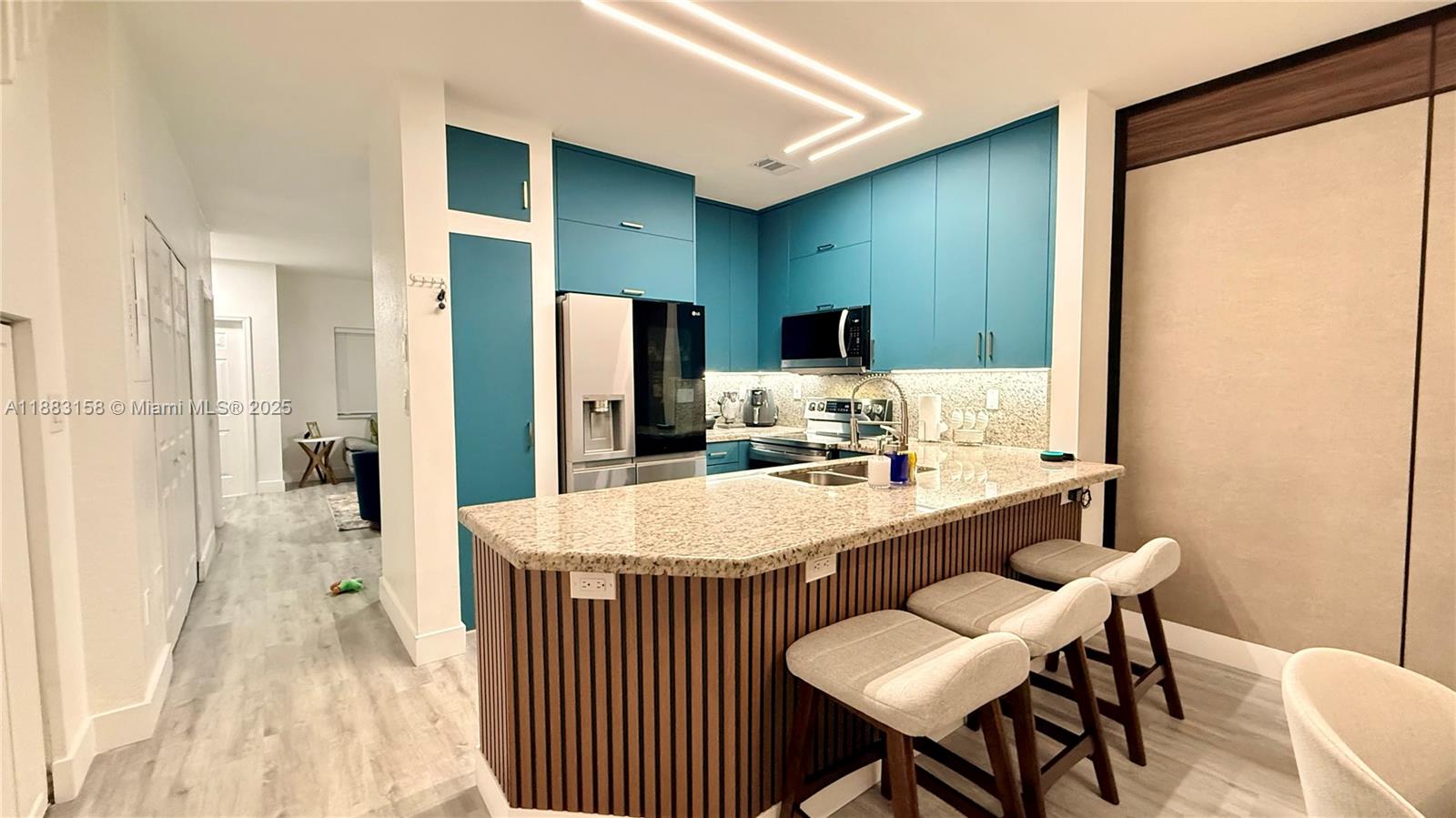 LAS BRISAS AT DORAL CONDO - Residential Lease