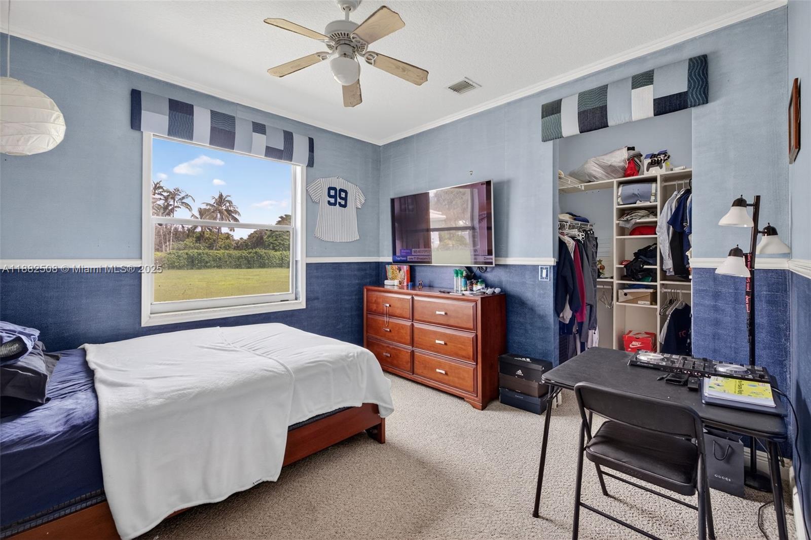 LONG LAKE RANCHES - Residential