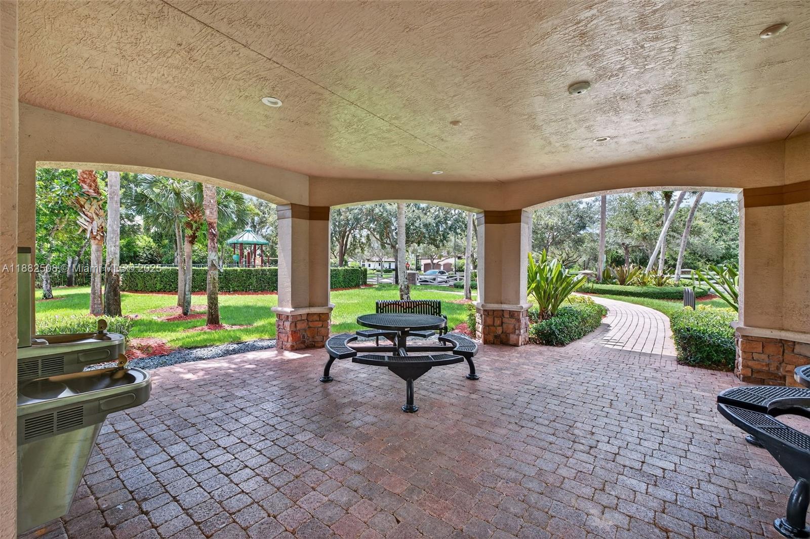LONG LAKE RANCHES - Residential