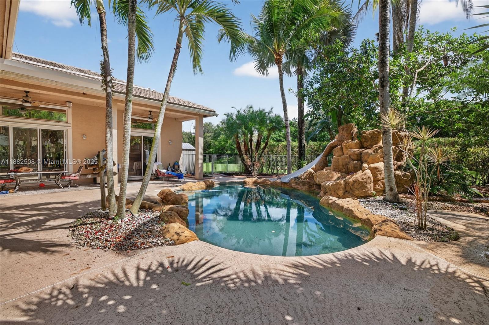 LONG LAKE RANCHES - Residential