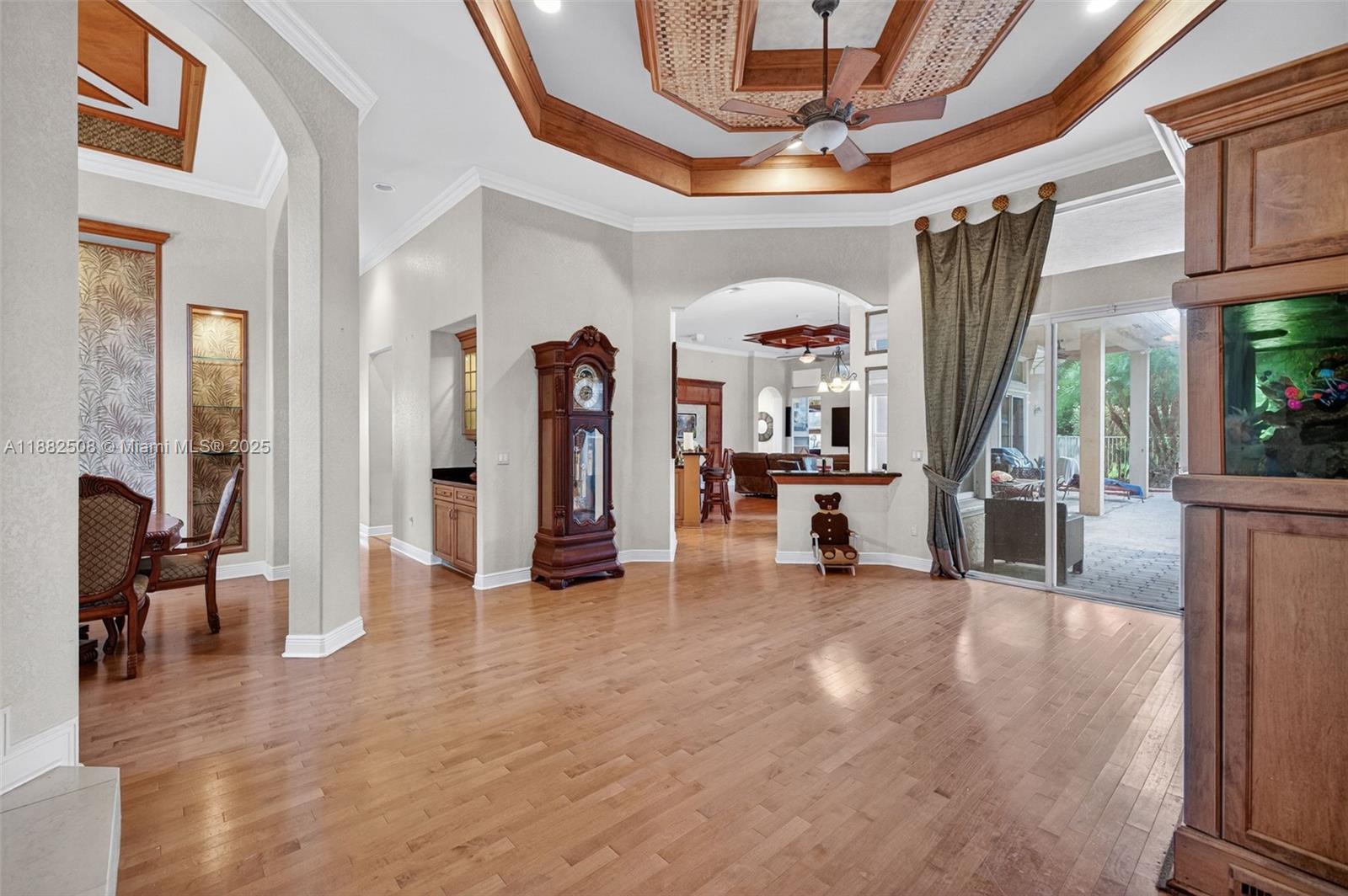 LONG LAKE RANCHES - Residential