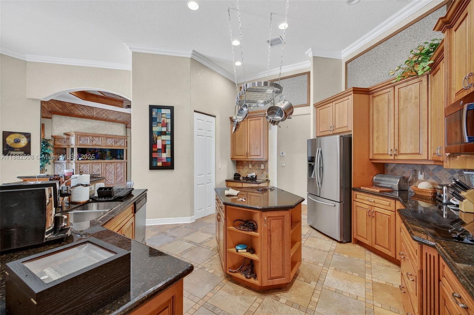 LONG LAKE RANCHES - Residential