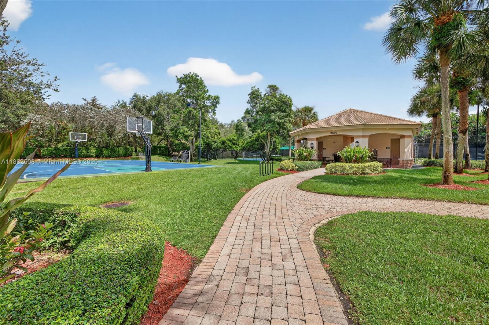 LONG LAKE RANCHES - Residential