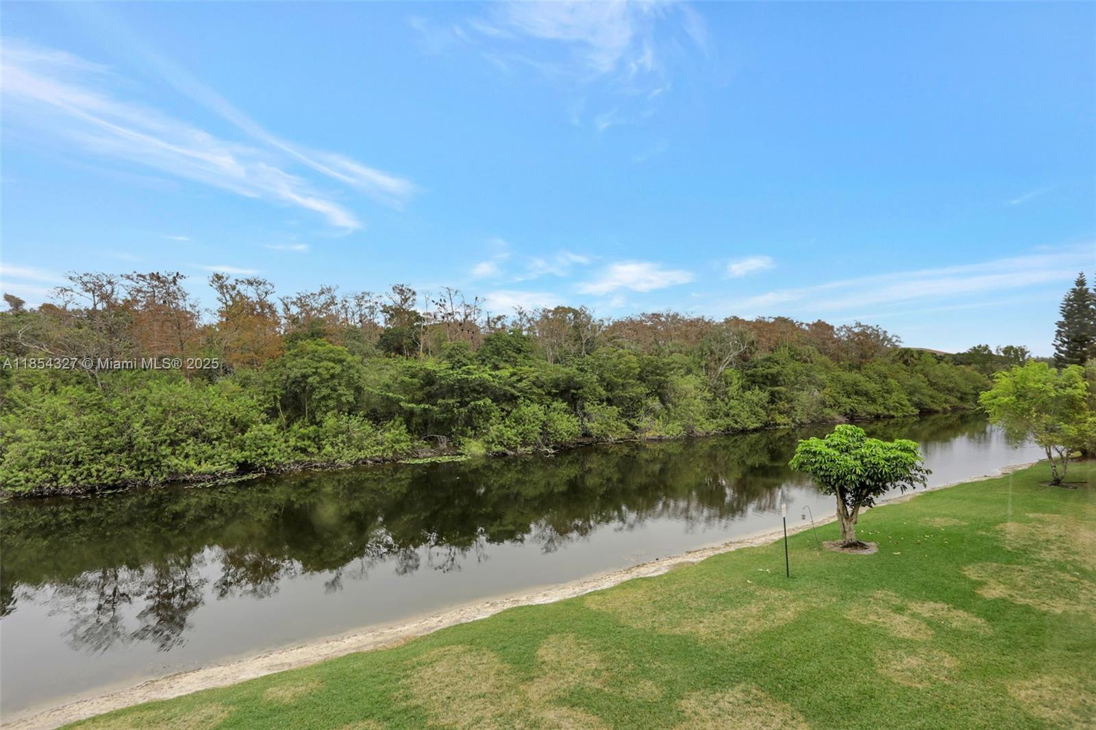 APPLEWOOD VILLAGE I-B CON - Residential