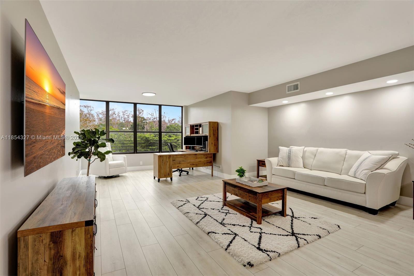 APPLEWOOD VILLAGE I-B CON - Residential