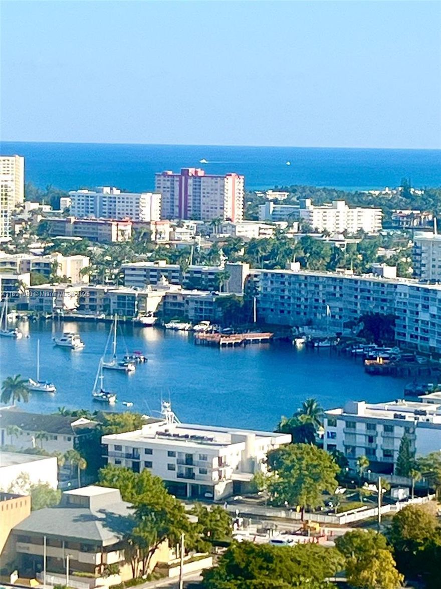 AMAZING LUXURY UNIT WITH VERY HIGH CEILINGS IN NEWER BUILDING NEAR THE BEACH!! PRICELESS VIEWS ALL DAY & NIGHT OF BAY, OCEAN, GOLF, AND CITY. SECURED BUILDING WITH AMPLE AMENITIES INCLUDING GYM, MOVIE THEATRE, POOL, HOT TUB, TENNIS... FEW SECONDS FROM THE BEACH NEAR ANYTHING YOU NEED WITH BIG SHOPPING PLAZA DOWNSTAIRS. CENTRALLY LOCATED BETWEEN FT. LAUDERDALE, SOUTH BEACH, AND DOWNTOWN MIAMI. EASY TO VIEW.